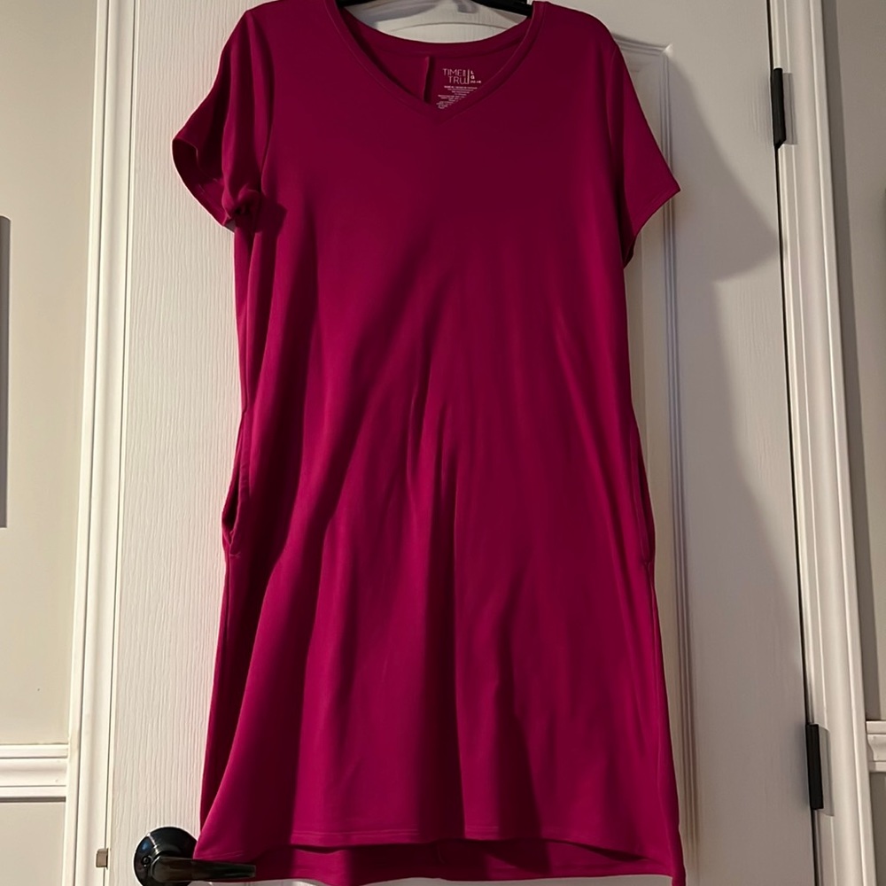 It is a pretty magenta color